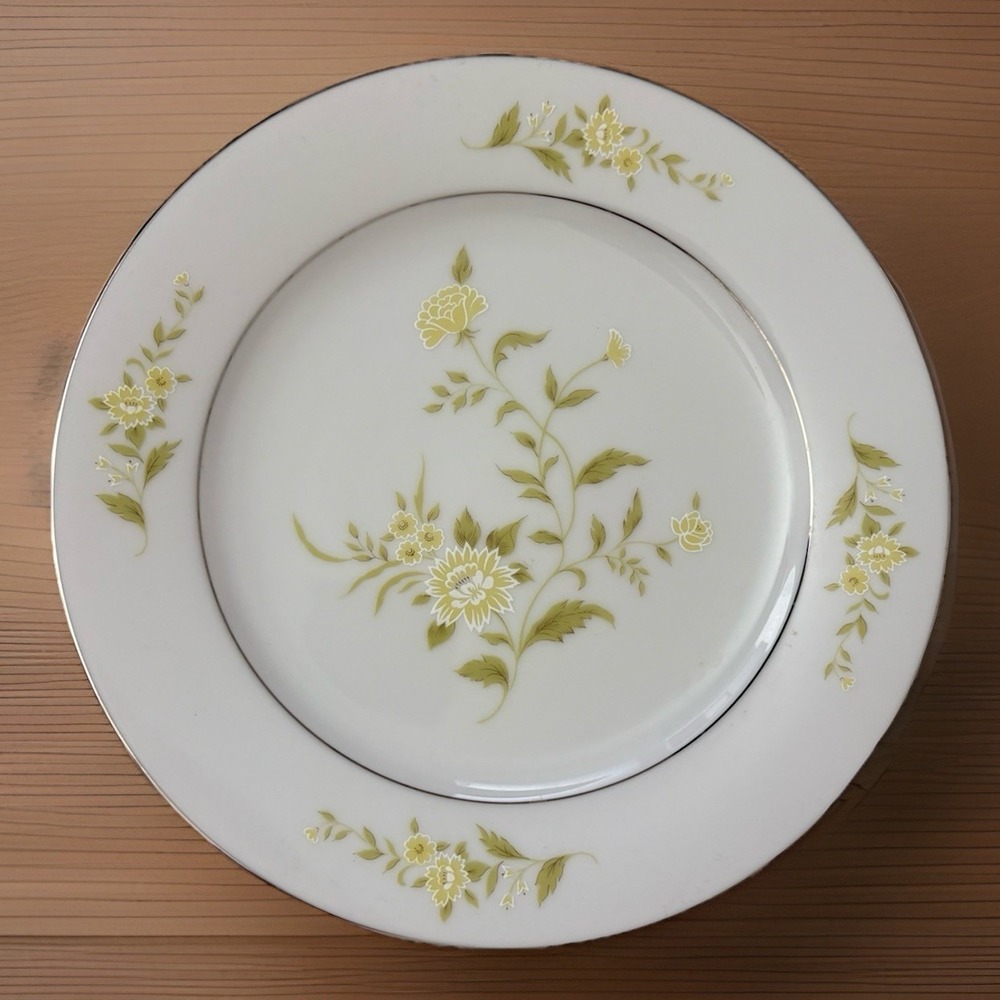 Vintage Noritake Laura Pattern Salad Plate Yellow Floral Collectable-Replacement